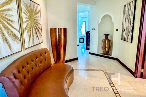 Villa à Palm Jumeirah, Dubai, 4 chambres, 496 m², № 13479 - photo 3