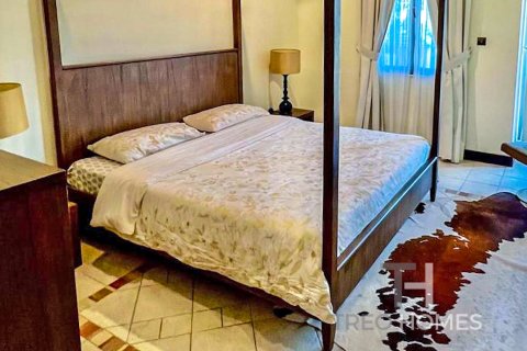 Villa à Palm Jumeirah, Dubai, 4 chambres, 496 m², № 13479 - photo 9
