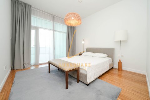 Снять в аренду квартиру в Bay Square, Бизнес-Бэй, Дубай: 1 спальня, 148м², № 100579 - фото 9