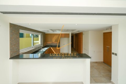 Villa à Jumeirah Park, Dubai, 4 chambres, 604 m², № 100583 - photo 7