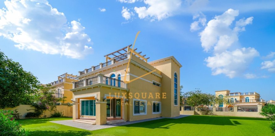 Villa à Jumeirah Park, Dubai, 4 chambres, 611 m², № 100593