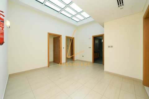 Villa à Jumeirah Park, Dubai, 4 chambres, 611 m², № 100593 - photo 10