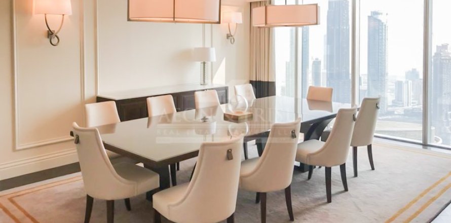 Apartment in Downtown Dubai (Downtown Burj Dubai), Dubai 4 bedrooms, 264 sq.m. № 61450
