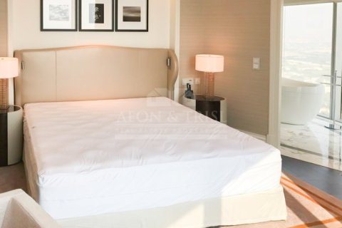 Apartment in Downtown Dubai (Downtown Burj Dubai), Dubai 4 bedrooms, 264 sq.m. № 61450 - photo 2