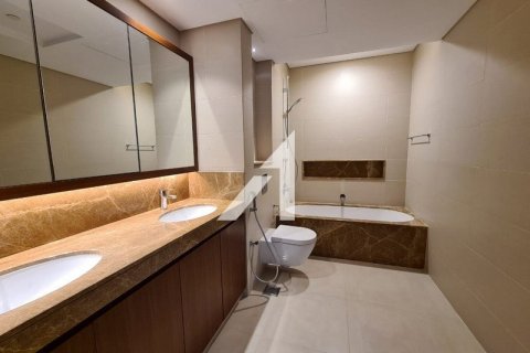 Снять в аренду квартиру в Vida Residence, The Hills, Дубай: 2 спальни, 134м², № 92895 - фото 6