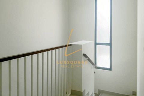 Villa in Dubai South (Dubai World Central), Dubai 2 bedrooms, 129 sq.m. № 92902 - photo 14