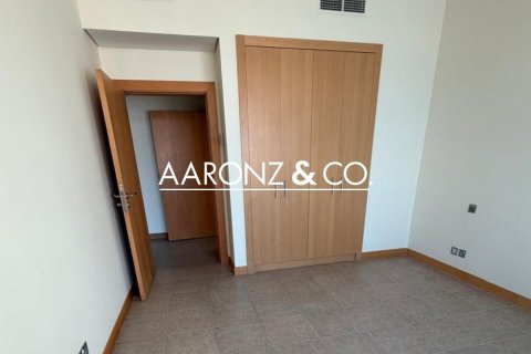 Apartamento en Palm Jumeirah, Dubai, 3 dormitorios, 200 m², № 92904 - foto 9