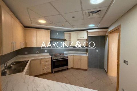 Apartamento en Palm Jumeirah, Dubai, 3 dormitorios, 200 m², № 92904 - foto 11