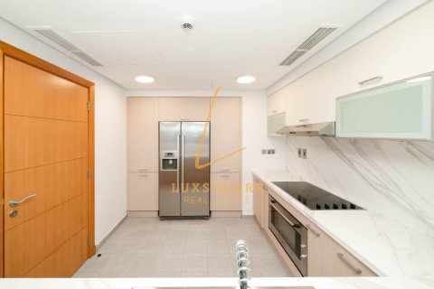 Apartamento en Marina Residences, Palm Jumeirah, Dubai, 3 dormitorios, 227 m², № 92903 - foto 5