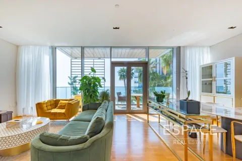 Apartment in Bluewaters, Dubai 2 bedrooms, 138 sq.m. № 62041 - photo 1