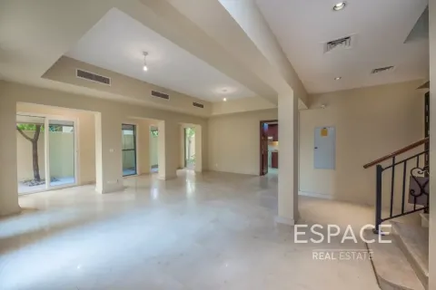 Townhouse in Arabian Ranches, Dubai 3 bedrooms, 273 sq.m. № 62039 - photo 1