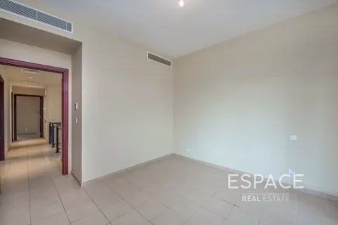 Townhouse in Arabian Ranches, Dubai 3 bedrooms, 273 sq.m. № 62039 - photo 9