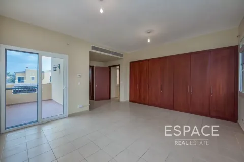 Townhouse in Arabian Ranches, Dubai 3 bedrooms, 273 sq.m. № 62039 - photo 5