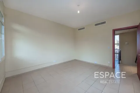 Townhouse in Arabian Ranches, Dubai 3 bedrooms, 273 sq.m. № 62039 - photo 8