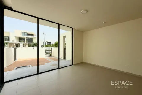 Villa in Dubai Hills Estate, Dubai 5 bedrooms, 964 sq.m. № 61929 - photo 11