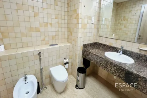 Apartment in Jumeirah Beach Residence, Dubai 1 bedroom, 109 sq.m. № 62040 - photo 18