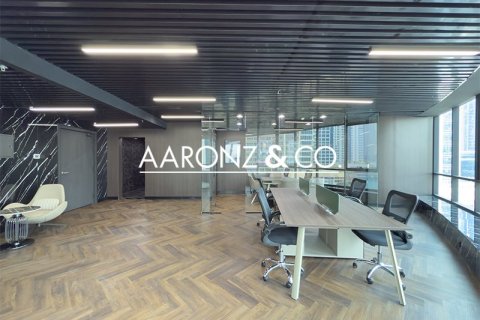 Bureau à Jumeirah Lake Towers, Dubai, 87.4 m², № 78344 - photo 1