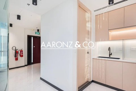 Bureau à Jumeirah Lake Towers, Dubai, 101.5 m², № 78346 - photo 12