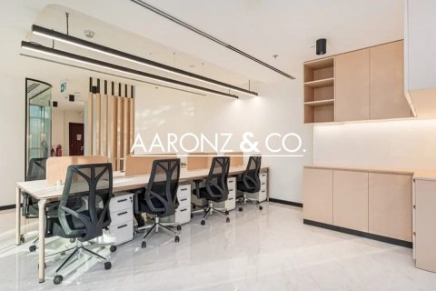 Bureau à Jumeirah Lake Towers, Dubai, 101.5 m², № 78346 - photo 3