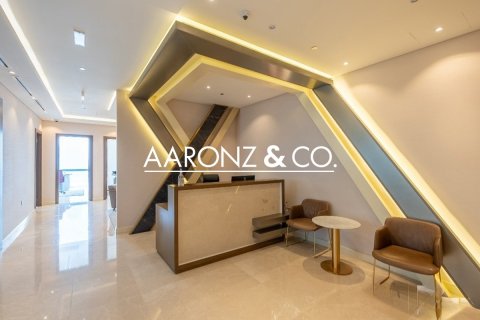 Снять в аренду офис в Даунтаун Дубай (Даунтаун Бурдж Дубай), Дубай: 328.8м², № 78347 - фото 6