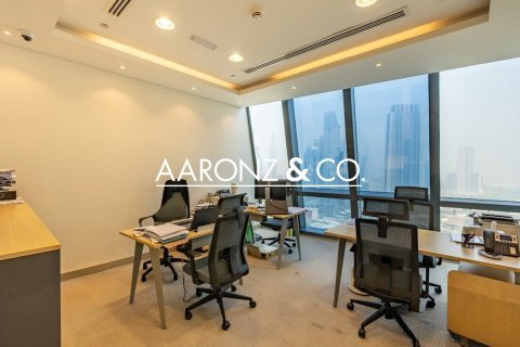 Снять в аренду офис в Даунтаун Дубай (Даунтаун Бурдж Дубай), Дубай: 328.8м², № 78347 - фото 18