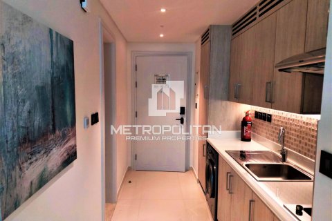 Apartment in Seven Palm, Palm Jumeirah, Dubai 33 sq.m. № 8723 - photo 3