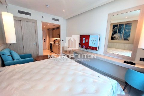 Apartment in Seven Palm, Palm Jumeirah, Dubai 33 sq.m. № 8723 - photo 2