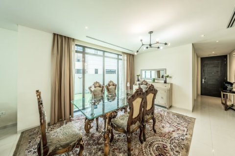 Снять в аренду таунхаус в Flora, DAMAC Hills (Akoya by DAMAC), Дубай: 4 спальни, 393.51016613м², № 12534 - фото 10
