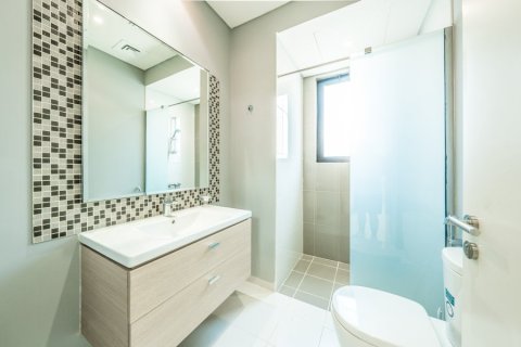 Снять в аренду таунхаус в Flora, DAMAC Hills (Akoya by DAMAC), Дубай: 4 спальни, 393.51016613м², № 12534 - фото 20