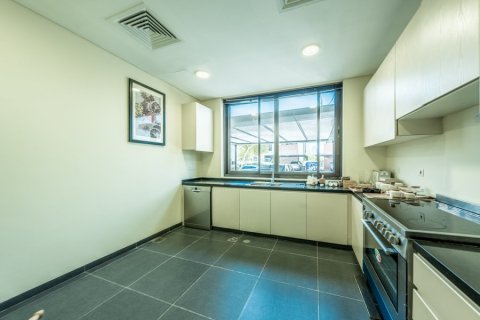 Снять в аренду таунхаус в Flora, DAMAC Hills (Akoya by DAMAC), Дубай: 4 спальни, 393.51016613м², № 12534 - фото 7