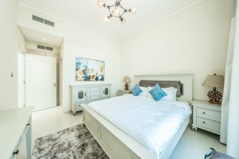 Снять в аренду таунхаус в Flora, DAMAC Hills (Akoya by DAMAC), Дубай: 4 спальни, 393.51016613м², № 12534 - фото 18
