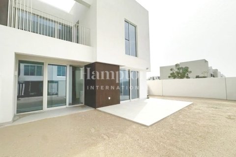 Снять в аренду таунхаус в Al Manara, Jumeirah Village Triangle, Дубай: 4 спальни, 205.96595100м², № 12535 - фото 10