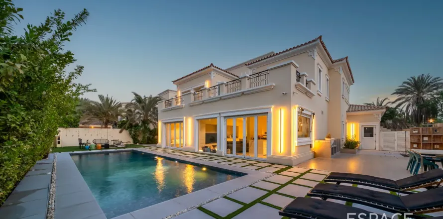 Villa à Arabian Ranches, Dubai, 5 chambres, 483 m², № 61556