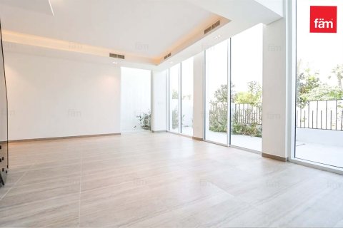 Villa in Al Barari, Dubai 4 bedrooms, 459.2 sq.m. № 70552 - photo 2