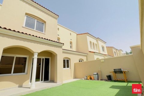 Adosado en Dubai, 2 dormitorios, 172.4 m², № 70564 - foto 1