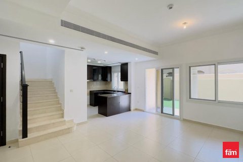 Adosado en Dubai, 2 dormitorios, 172.4 m², № 70564 - foto 2