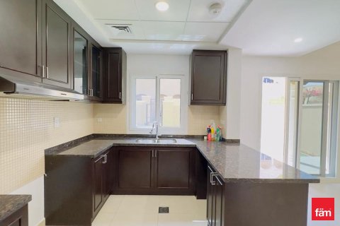 Adosado en Dubai, 2 dormitorios, 172.4 m², № 70564 - foto 5