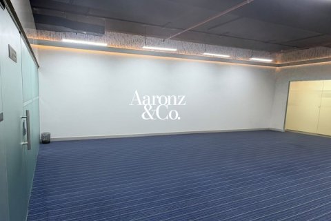 Снять в аренду офис в Бизнес-Бэе, Дубай: 151м², № 114456 - фото 7