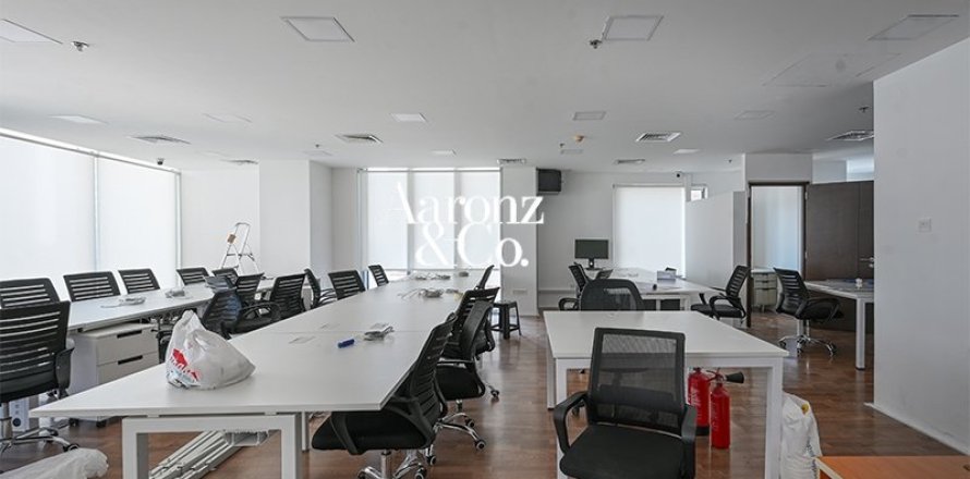Офис в Бизнес-Бэе, Дубай, 235м², № 114460