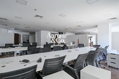 Купить офис в Бизнес-Бэе, Дубай: 235м², № 114460 - фото 2