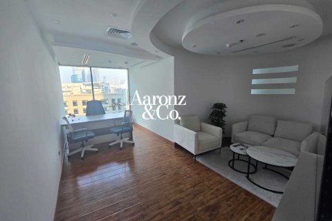 Снять в аренду офис в Бизнес-Бэе, Дубай: 81м², № 114458 - фото 13
