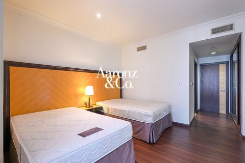 Appartement à Jumeirah Beach Residence, Dubai, 2 chambres, 136 m², № 114459 - photo 8