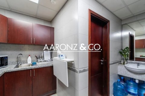 Oficina en Business Bay, Dubai, 155 m², № 95275 - foto 10