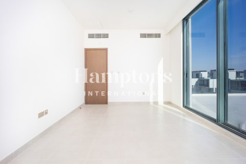 Villa en Arabian Ranches 3, Dubai, 4 dormitorios, 455.99951102 m², № 95284 - foto 8