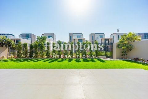 Villa en Arabian Ranches 3, Dubai, 4 dormitorios, 455.99951102 m², № 95284 - foto 22