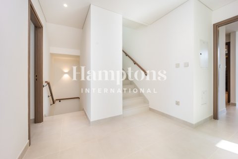 Villa en Arabian Ranches 3, Dubai, 4 dormitorios, 455.99951102 m², № 95284 - foto 2