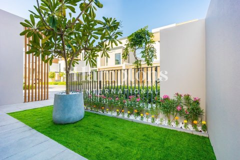 Villa en Arabian Ranches 3, Dubai, 4 dormitorios, 455.99951102 m², № 95284 - foto 18