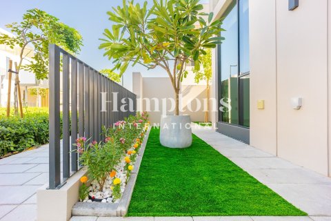 Villa en Arabian Ranches 3, Dubai, 4 dormitorios, 455.99951102 m², № 95284 - foto 19