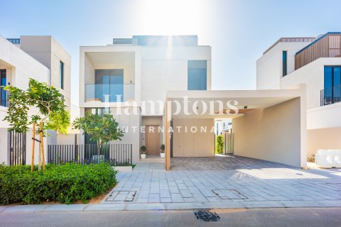 Villa en Arabian Ranches 3, Dubai, 4 dormitorios, 455.99951102 m², № 95284 - foto 11