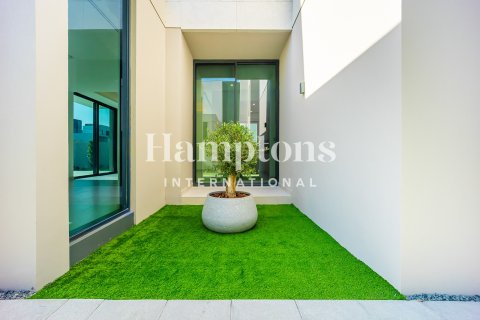 Villa en Arabian Ranches 3, Dubai, 4 dormitorios, 455.99951102 m², № 95284 - foto 3